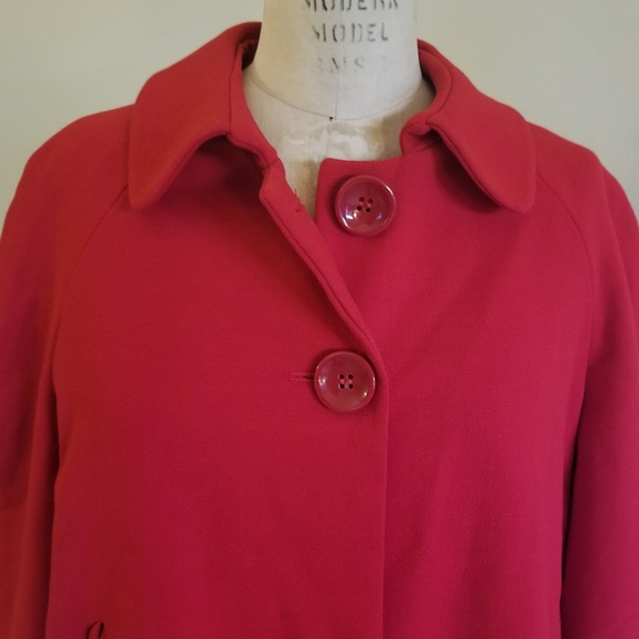 🎉☄💖Host pick💖☄🎉NWT NEW ZARA Red jacket with statement 2 Big buttons - Picture 10 of 13